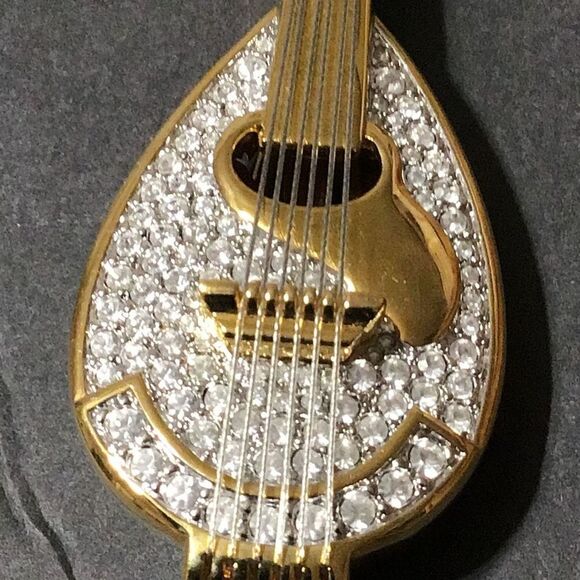 Vintage ornate crystal mandolin broach - Picture 6 of 6
